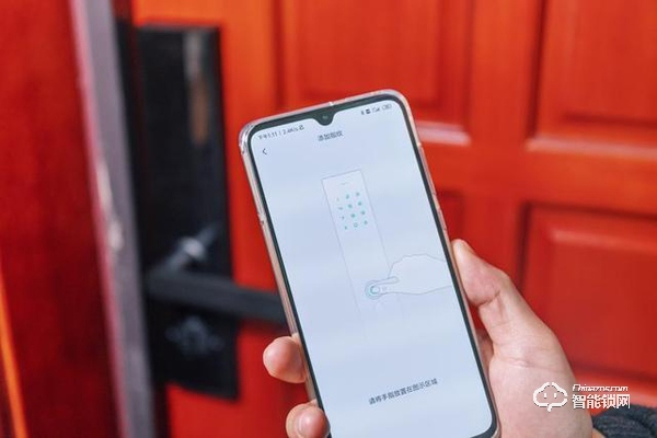 为什么你需要一把智能门锁？测过就知道了