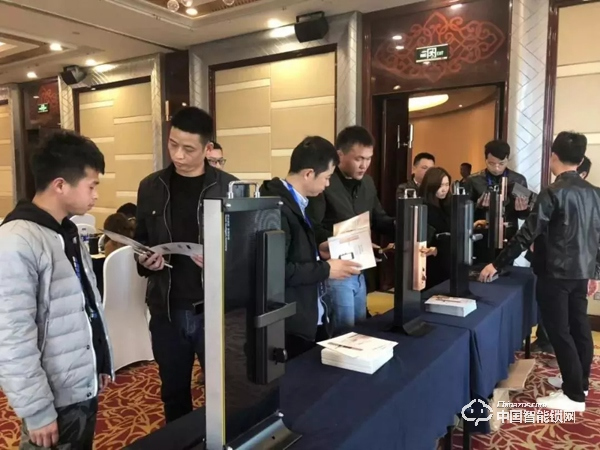 行业头部品牌最后上车机会，德施曼2019年度招商大会长沙站成功召开